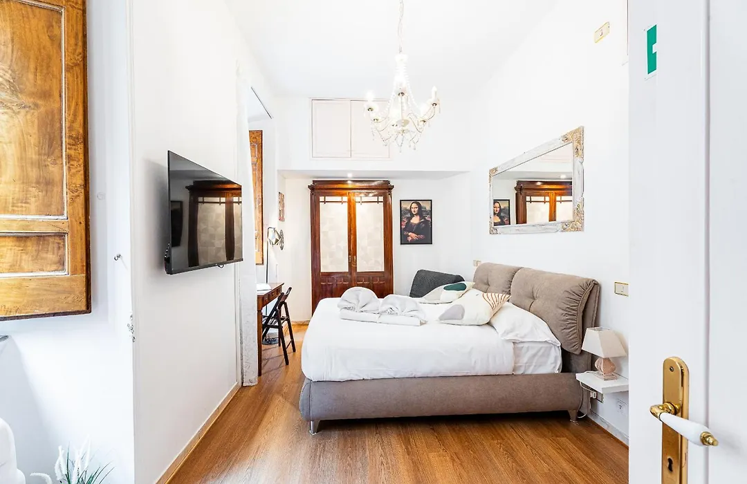 The Eclectic Loft Spagna-1